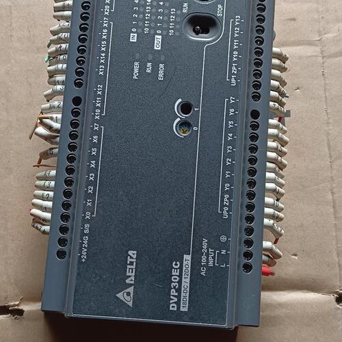 议价台达PLCDVP32EC00T3实物图可维修