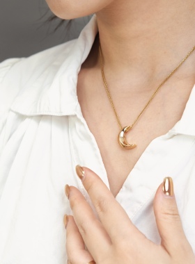 BOMBCACA冷冽月光 高级感原创精致月亮气质日常项链锁骨链女