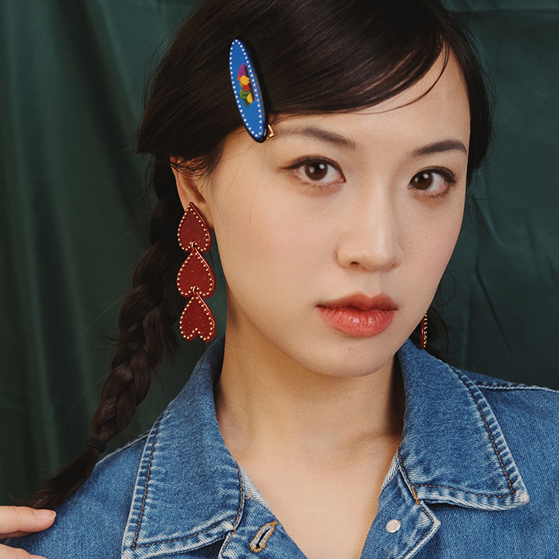 BOMBCACA冬籁集系列 堆叠真心 红色银色爱心耳环