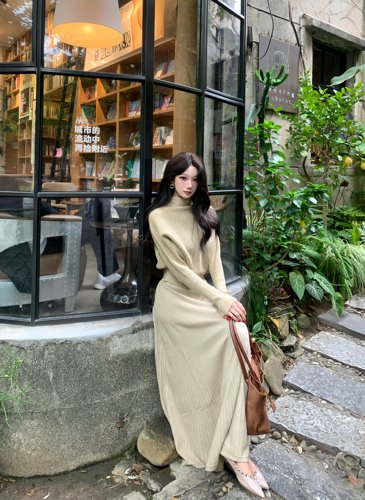 慵懒风软糯堆堆领毛衣女知性套装