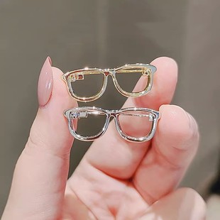 奥特莱斯品牌折扣店撤柜清仓捡漏轻奢光面眼镜胸针outlets女配饰