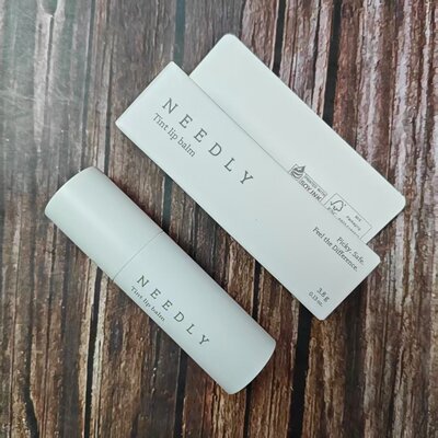 NEEDLY/妮德丽有色润唇膏温和修护保湿补水防干裂伪素颜提气色