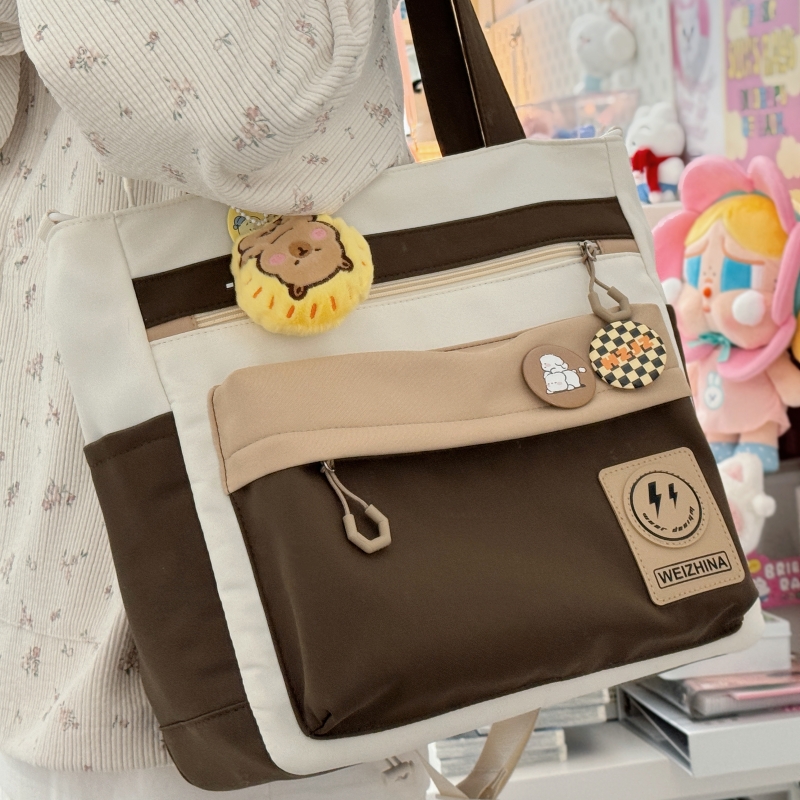 一只大容量的单间斜跨包!