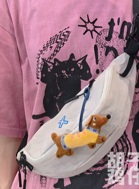 胡子鸡仔户外运动胸包男潮牌撞色斜挎包多功能少女学生轻便手机包