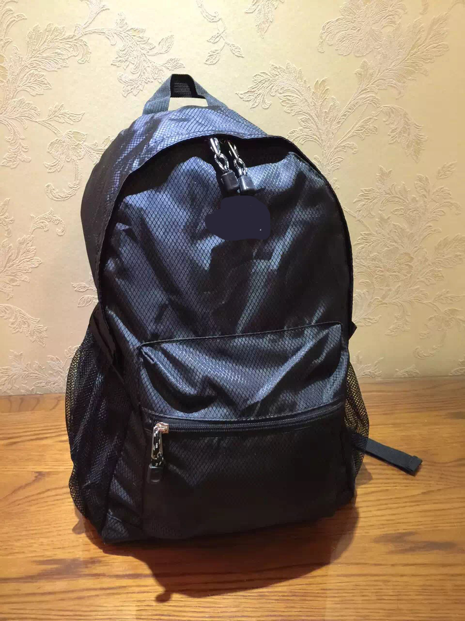 可折叠旅游超薄便携防水双肩背包