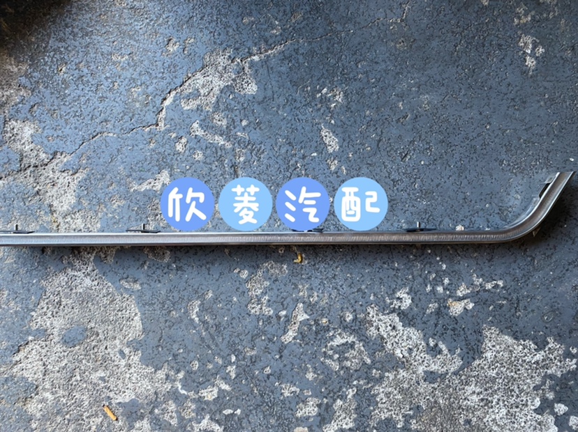 适用于五菱之光6376/6390/6388荣光S荣光V之光S之光V中门滑道滑轨