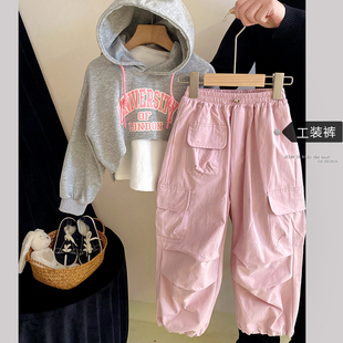 女童连帽短款卫衣工装裤两件套2024春款女孩洋气套头衫休闲裤套装