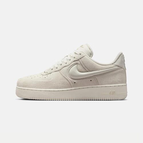 耐克AF1女子百搭休闲板鞋