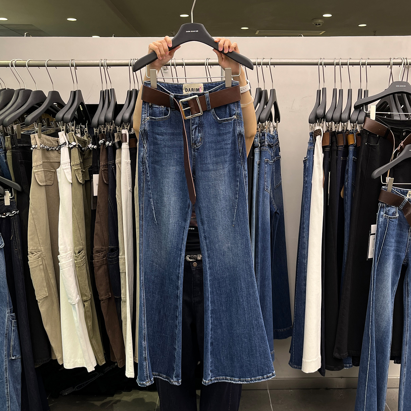 修身显瘦弹力喇叭裤牛仔裤女