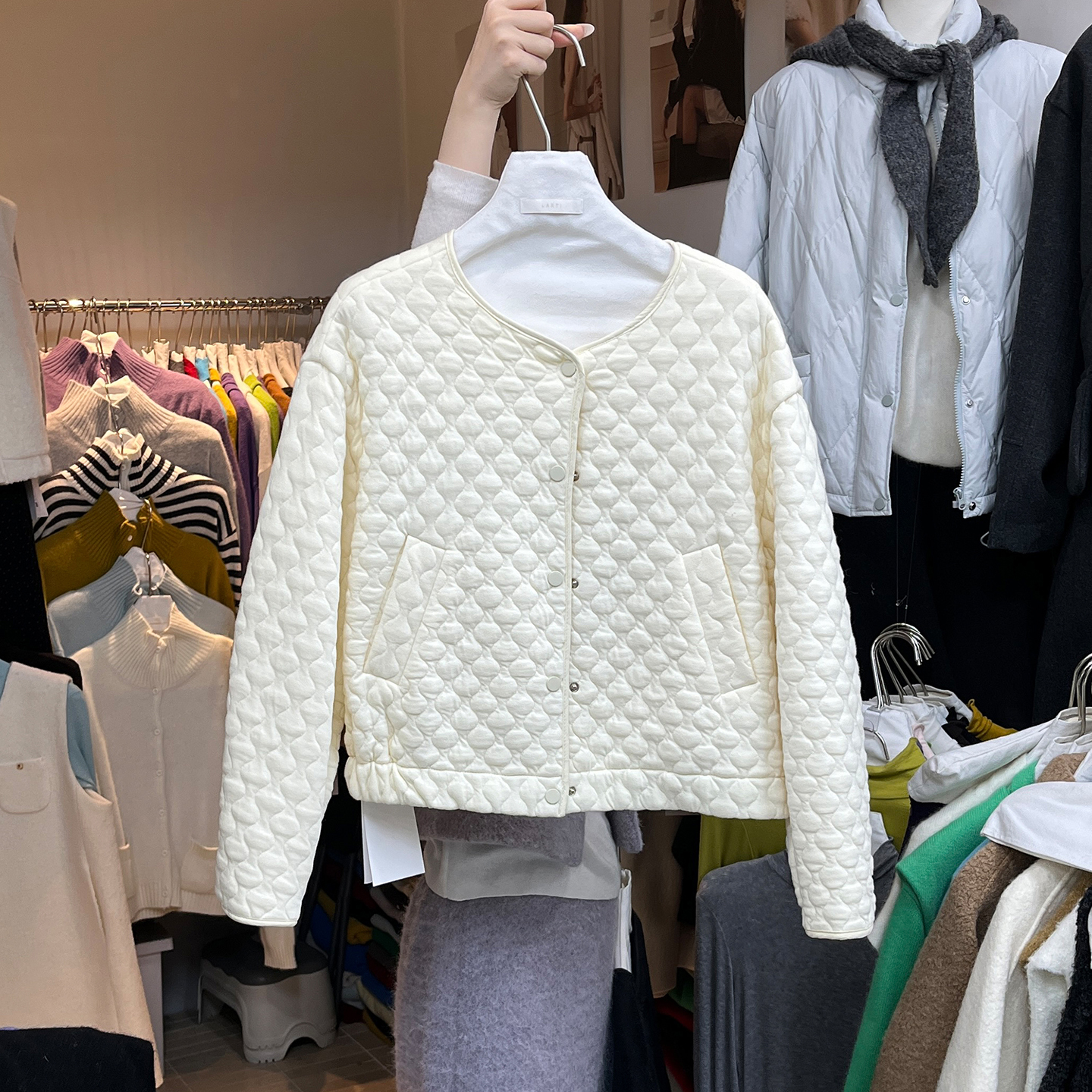 宽松蝙蝠袖上衣休闲圆领外套女