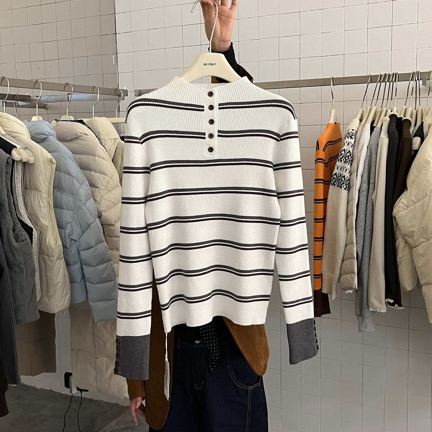 亨利领撞色条纹洋气针织衫