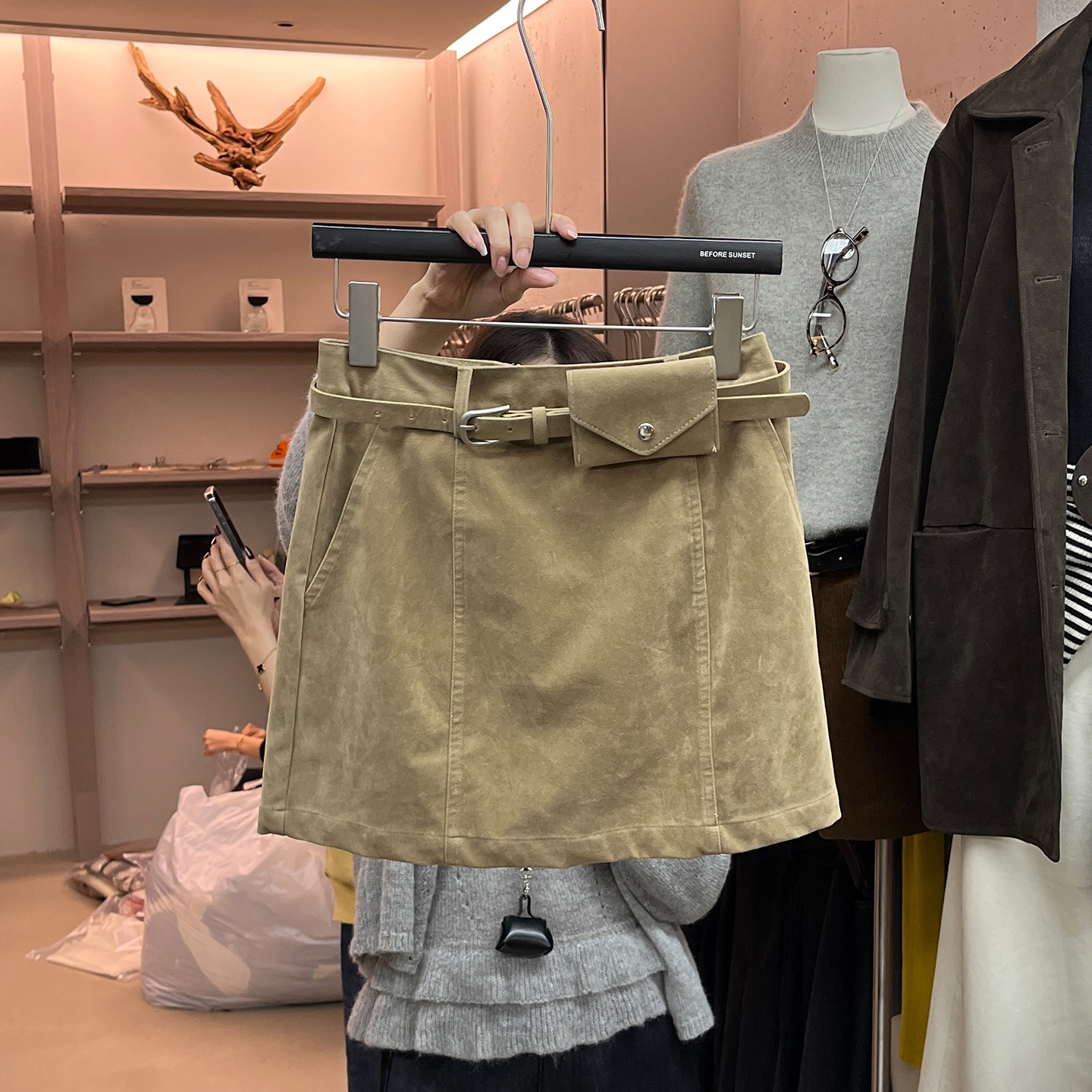 高知穿搭皮绒短裙子半身裙
