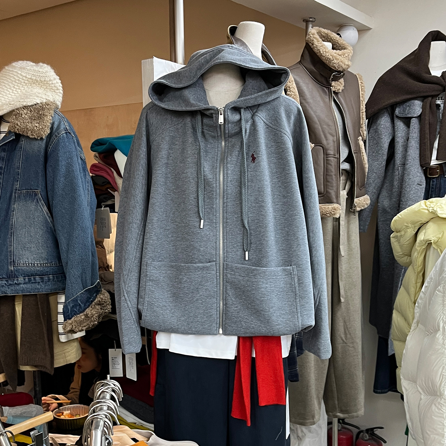 大口袋连帽卫衣女刺绣慵懒风外套