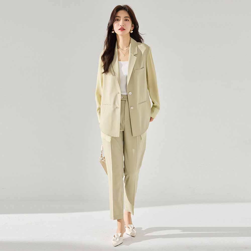 西装外套女春秋高级感气质女神范职业正装薄款防晒裤子短裤