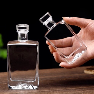 便携式玻璃小酒瓶自酿分装随身携带方扁瓶密封带盖山底形关云小瓶