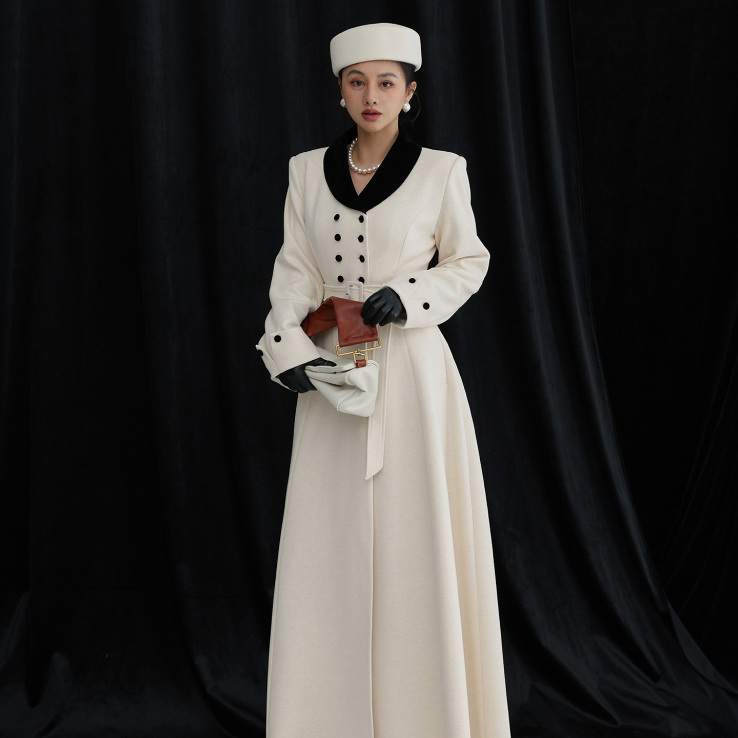 TWANG醋酸羊毛黑白经典复古纽扣内搭收腰大摆长袖白色连衣裙大衣,女装/女士精品,毛呢外套,淘宝优惠券,粉丝福利购,淘宝优惠卷