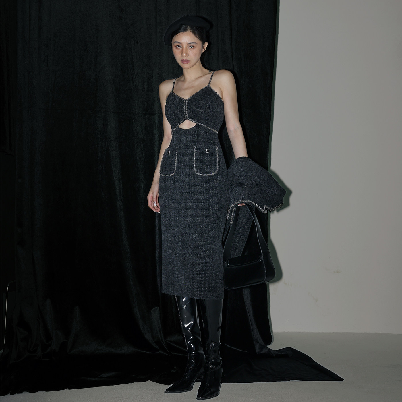 TWANG中古摩登秋冬经典性感吊带连衣裙短款长袖手缝串珠黑色套装