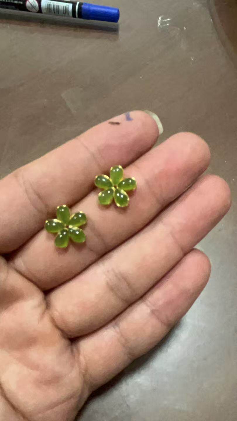 天然和田玉碧玉纯银镀金花朵耳钉女新中式绿色玉石金镶玉耳环耳饰