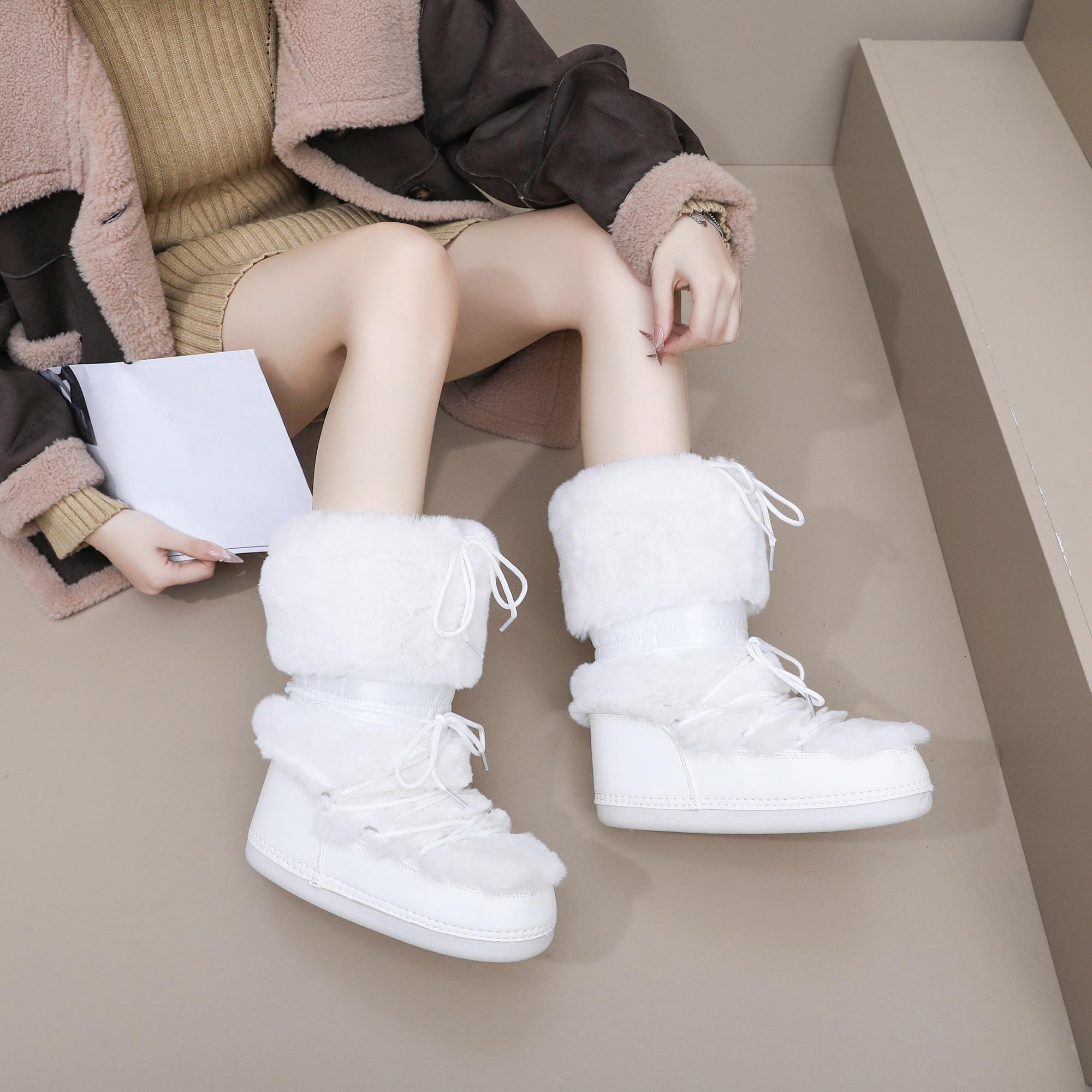 国现Moonboot经典款白色雪地靴