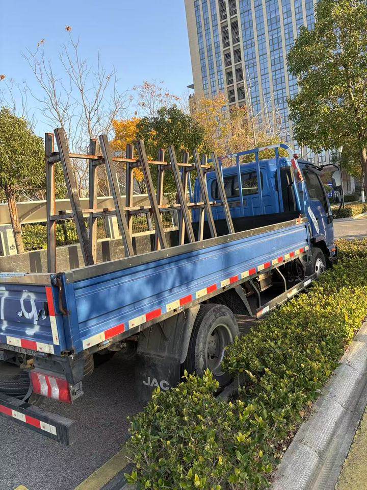 1月26日嘉兴浙F2HB79江淮牌轻型栏板货车一辆网络拍卖公告