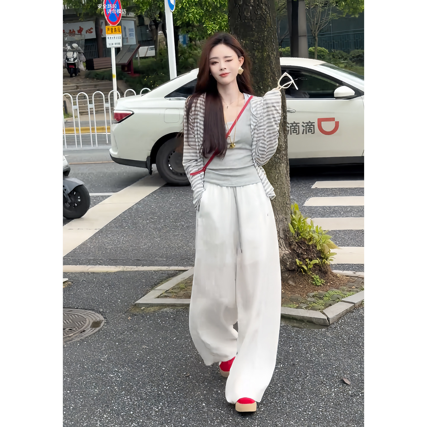 巨好看漂亮两件套装松弛感条纹开衫阔腿裤女夏季休闲慵懒风两件套