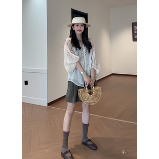 初夏独特绝美小套装温柔气质灯笼袖刺绣衬衫女薄款短裤时尚套装