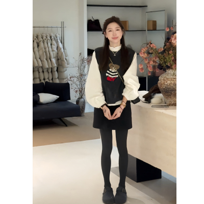 针织木耳边马甲衬衫叠穿套装