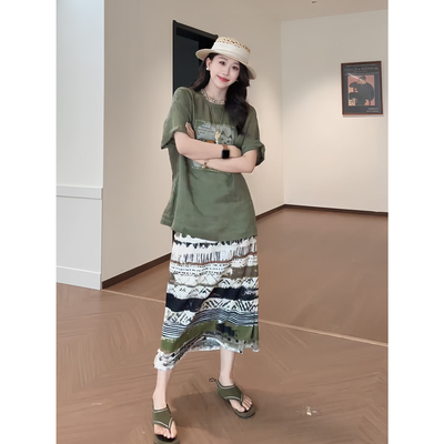 夏季慵懒风印花T恤半身裙套装