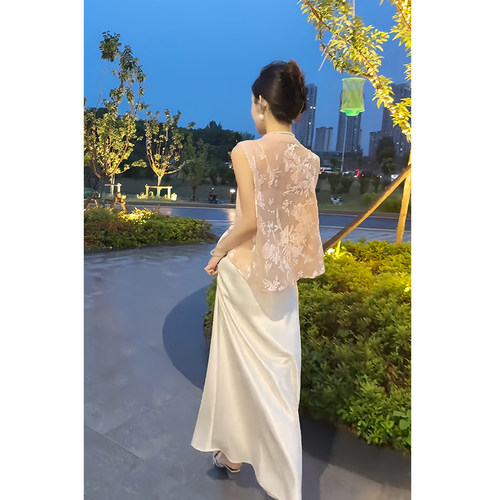 漂亮盘扣无袖上衣半身裙两件套
