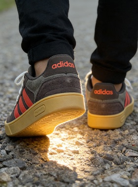 Adidas阿迪达斯厚底板鞋男子舒适百搭美拉德配色运动休闲鞋JP8236