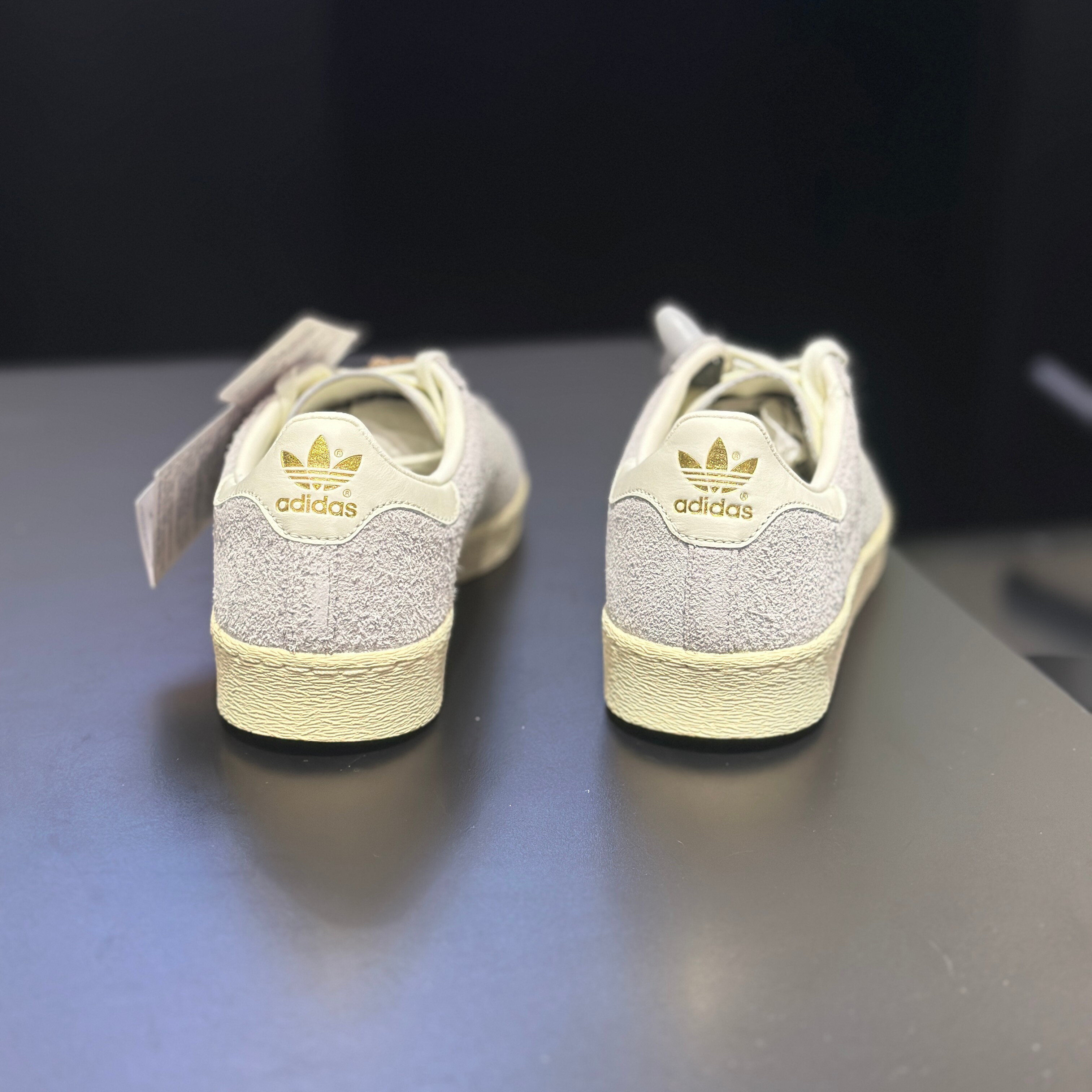adidas/阿迪达斯男夏季板鞋低帮翻毛皮经典舒适休闲运动鞋JS0807