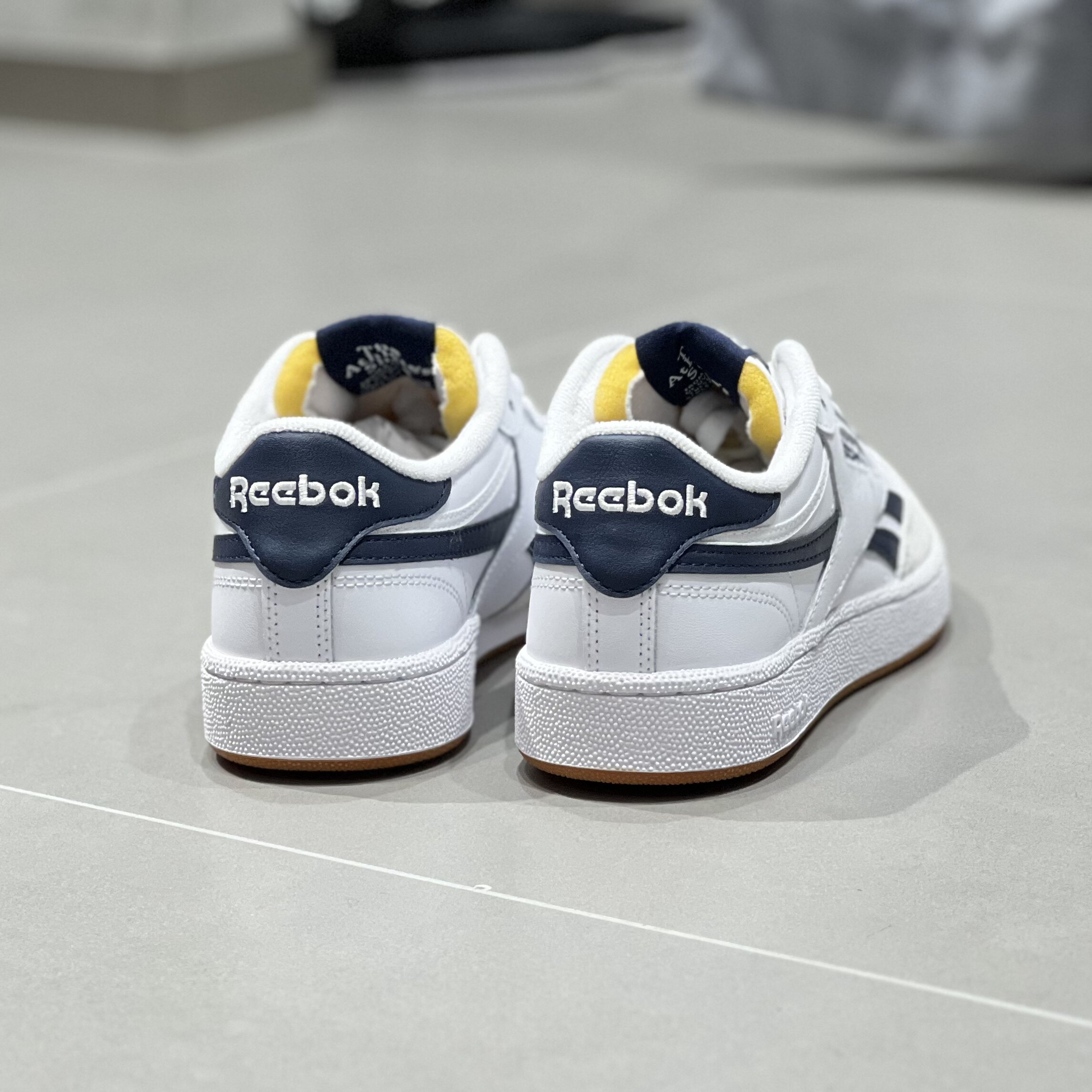 韦恩运动锐步/reebok club c 反毛皮拼接男鞋复古运动鞋100069799