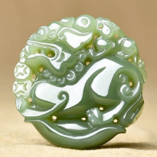 皮丘元宝貔貅项链天然和田玉图片