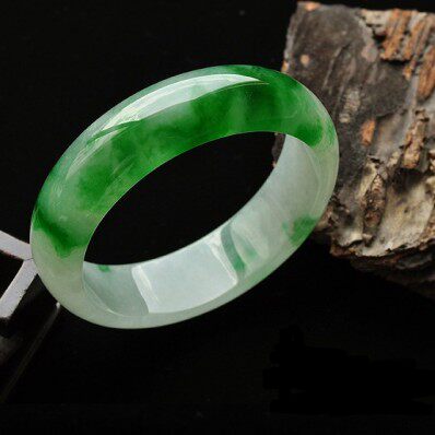 高档奢华缅甸老坑满绿飘花翡翠手镯满色阳绿冰糯种翡翠玉镯子女款