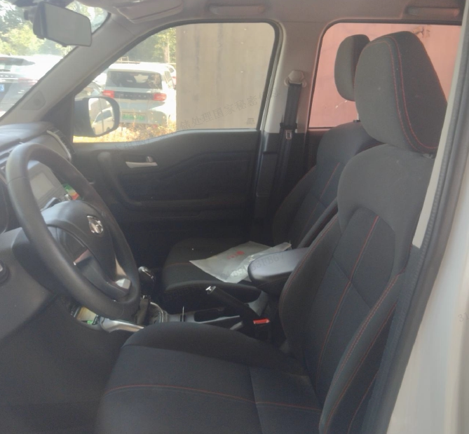 4月27日台州市车牌号为浙JE83S6长安牌小型普通客车网络拍卖公告