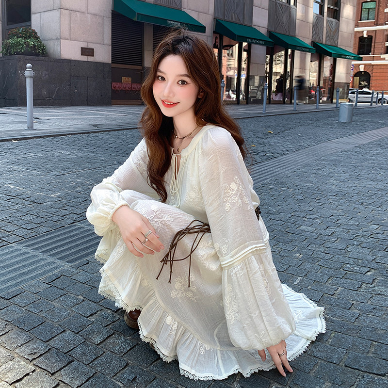 米白色甜美蕾丝刺绣系带连衣裙女春秋2025新款小个子减龄流行爆款,女装连衣裙,浙宝191（原浙宝008）