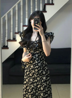 茶歇法式黑色碎花裙连衣裙女夏季新款小个子气质显瘦收腰长裙子潮