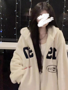 温柔可爱字母羊羔毛外套女秋冬加绒2023新款奶fufu宽松小个子棉服