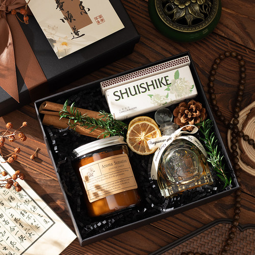 香薰蜡烛礼盒高级感送男女生日礼物女生闺蜜实用小众毕业季伴手礼
