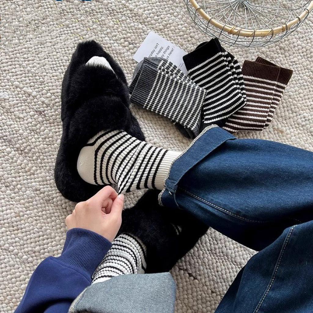黑白条纹撞色袜子女秋冬季中筒袜