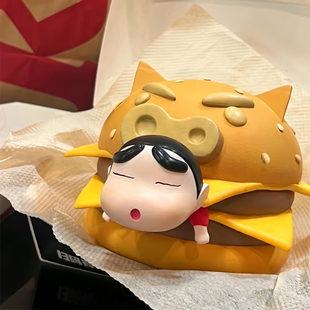 左门卫汉堡蜡笔小新创意手办卡通公仔桌面摆件动漫办公室软装饰品