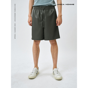 男 时髦轻薄_休闲街头松紧腰PU皮短裤 UNICA HOMME