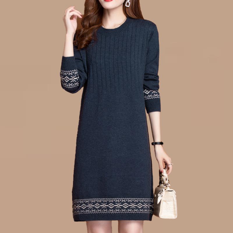 低圆领中长款毛衣裙秋冬季加大码韩式羊毛衫胖女人羊绒打底衫外穿