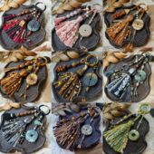 原创重工手作岫玉雕刻山鬼钱藏式 流苏蝴蝶天然石编织包挂饰车挂件