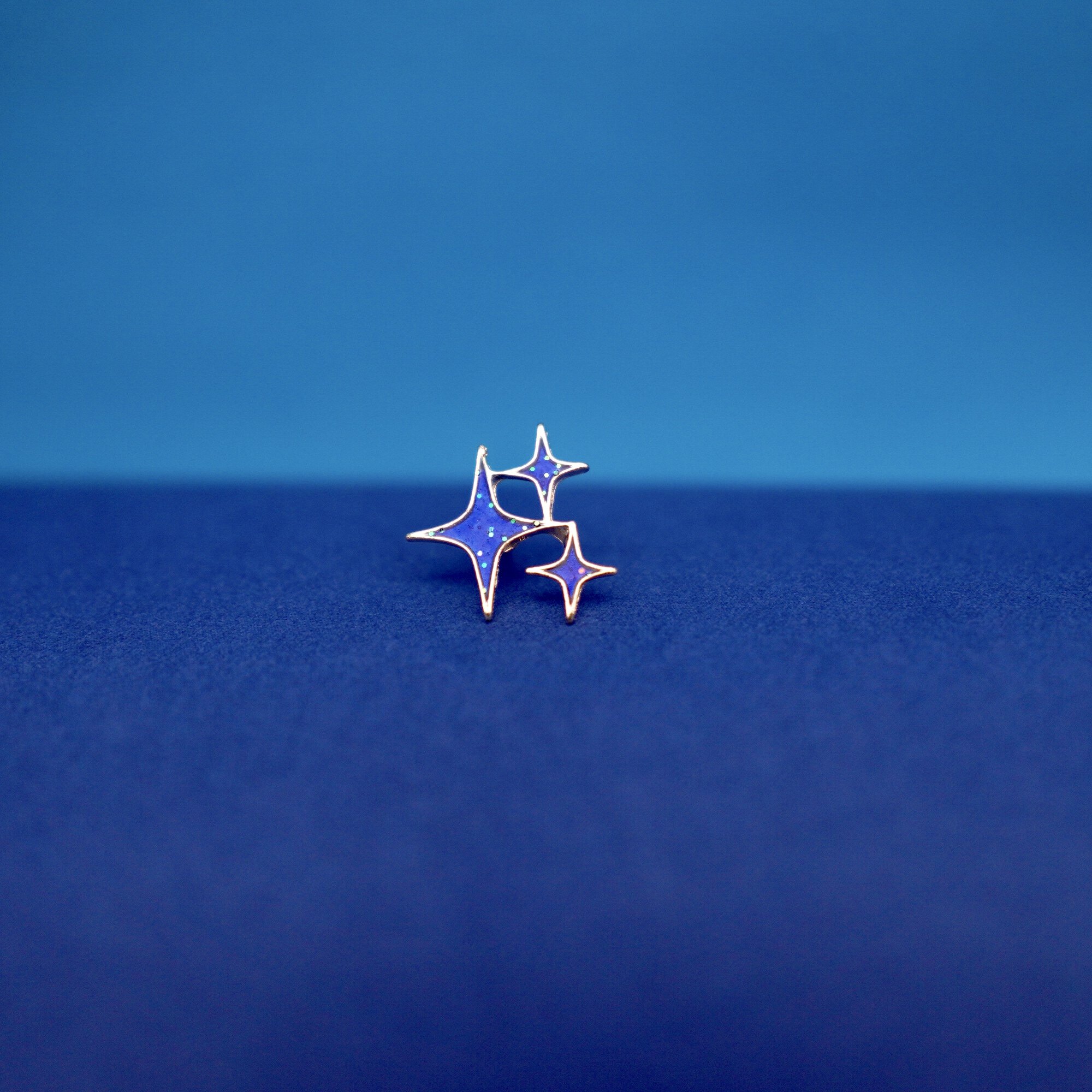 天体杂货店 佩戴你的星光吧 金属胸针十字星徽章帽徽领针别针配饰