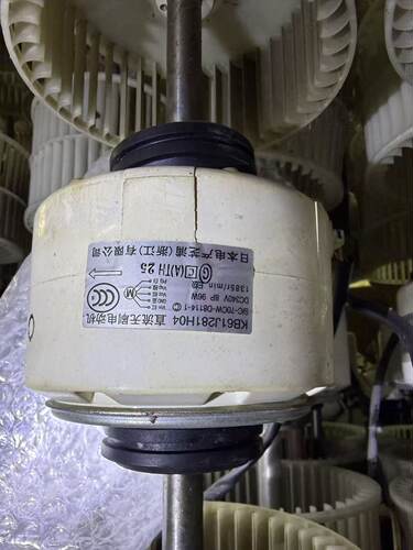 KB61J282H02直流无刷电机SIC-70CW-D896-2 KB61J281H04