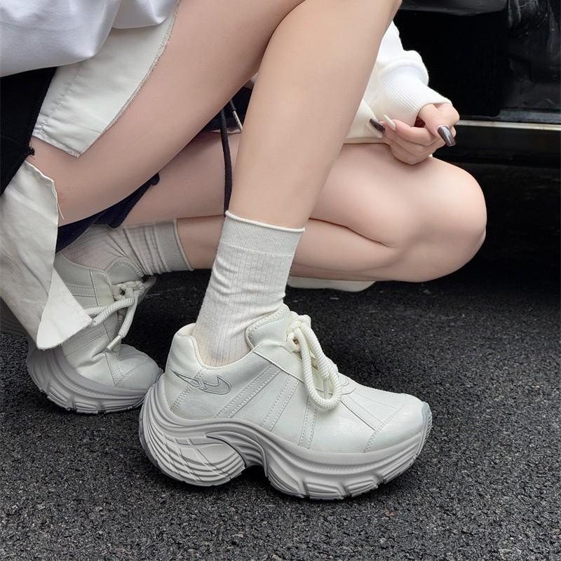 欧洲炸街车轮底早春新款女鞋真皮小个子增高运动时尚系带休闲白鞋