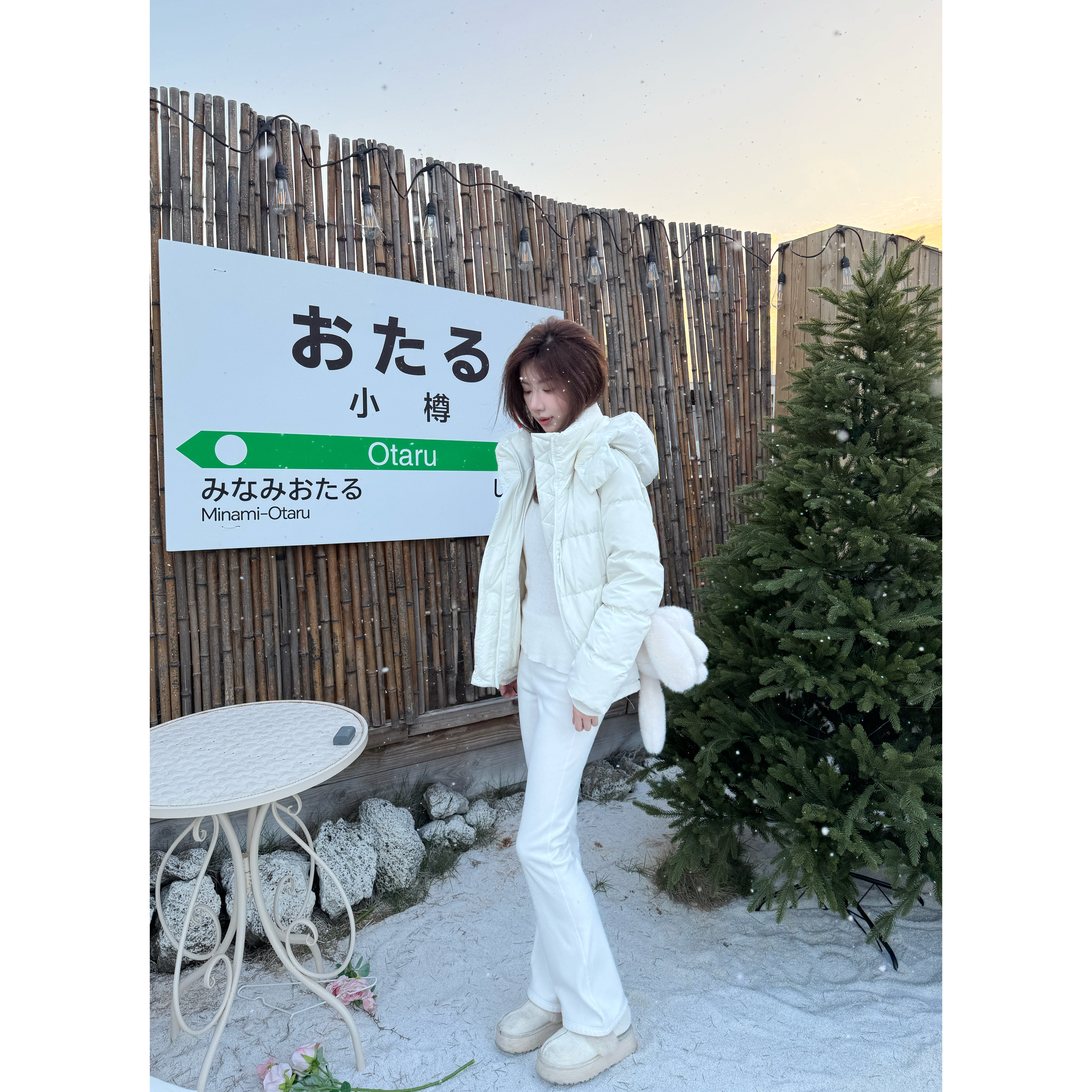 【Cikky定制】连帽纯色白色设计师短款女秋冬保暖休闲女装羽绒服