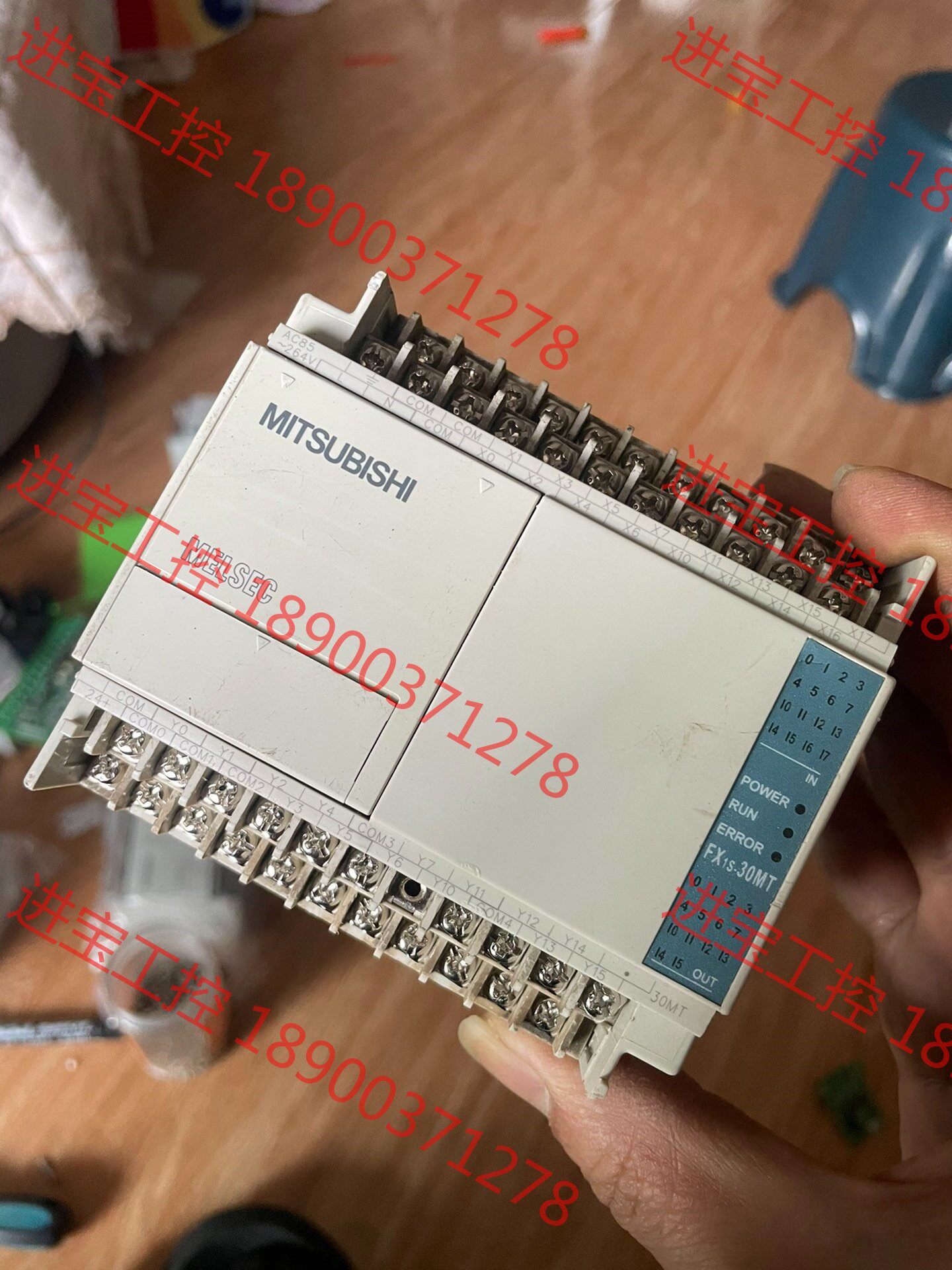 议价 三菱plc fx1s-30mt-001,成色如图,输出y7坏