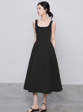 zk lin法式收腰极简大摆连衣裙女高级感掐腰长款小黑裙2025夏新款
